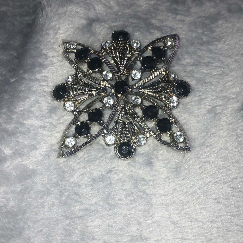 Brooch